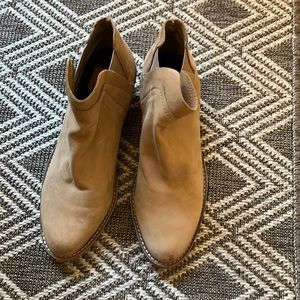 Dolce Vita Booties